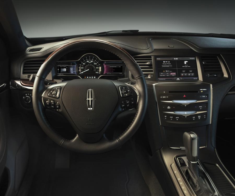  Lincoln MKS 2013 года  (фото 4 из 17)